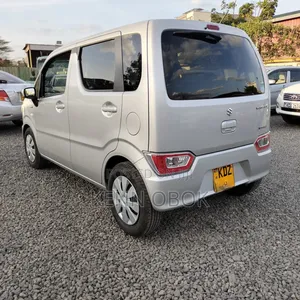 Suzuki Wagon R 660 Hybrid FWD 2019 Silver