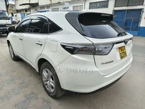 Toyota Harrier 2.0 2014 Pearl