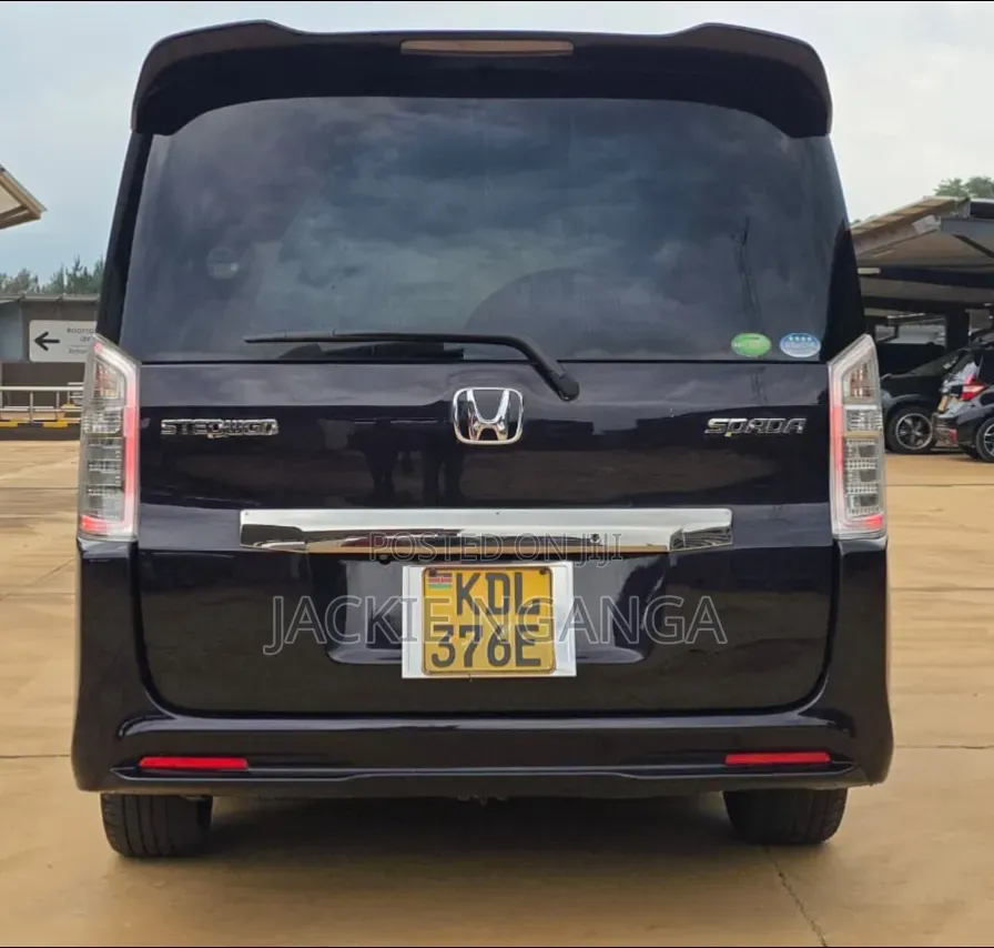 Honda Stepwgn 2016 Purple