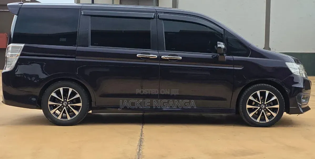 Honda Stepwgn 2016 Purple