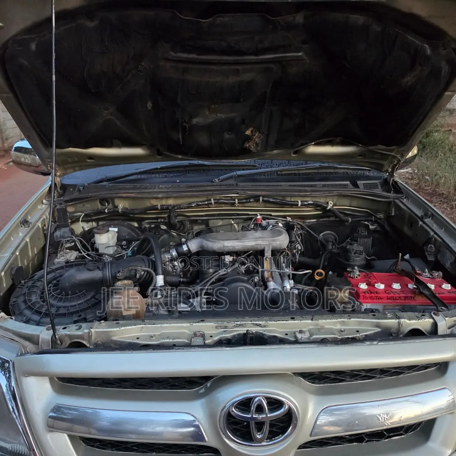 Toyota Hilux 2002 Silver