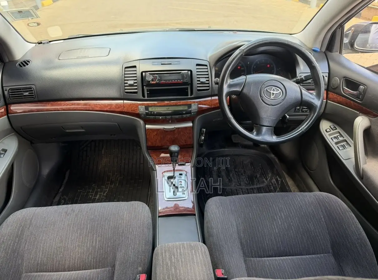 Toyota Premio 2005 Gray