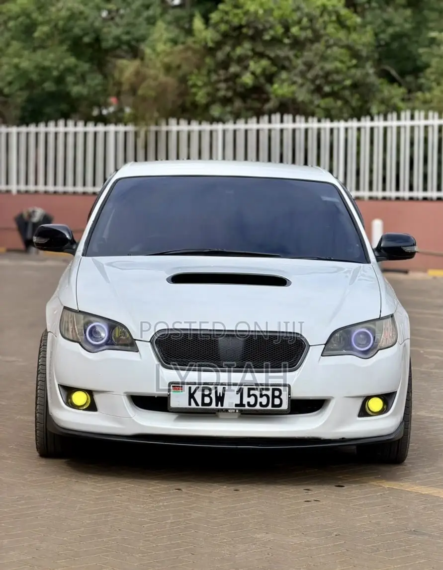 Subaru Legacy 2006 White