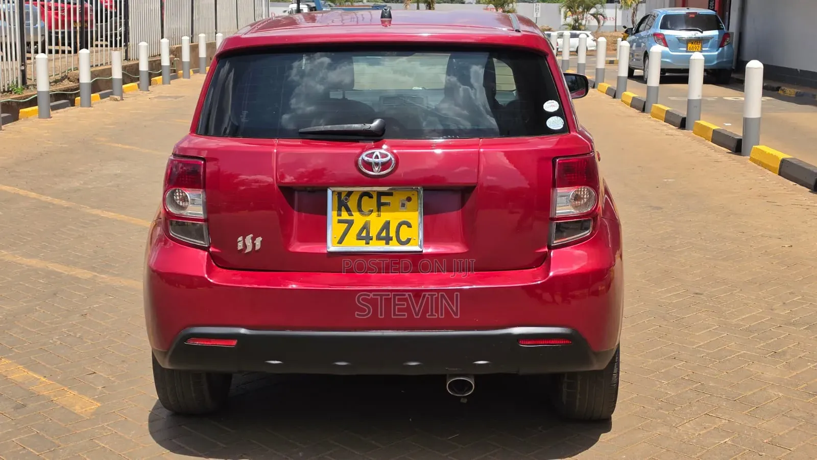 Toyota IST 2008 Red