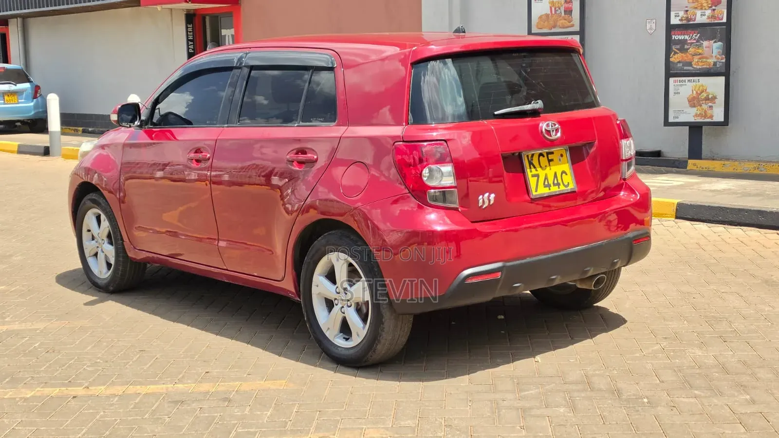 Toyota IST 2008 Red