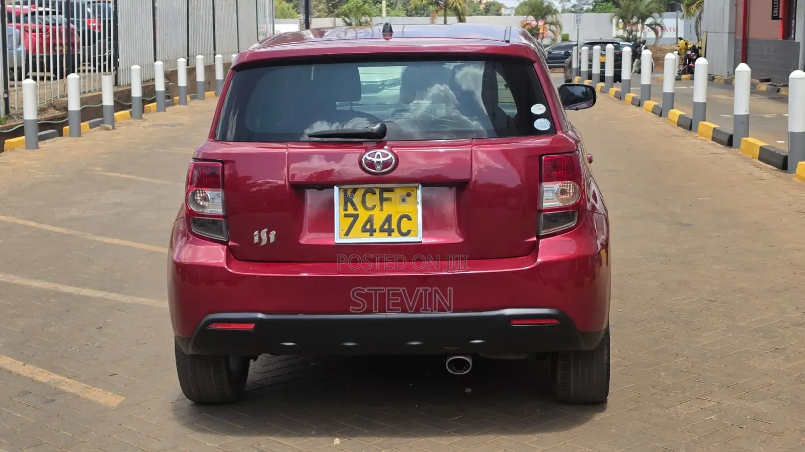 Toyota IST 2008 Red