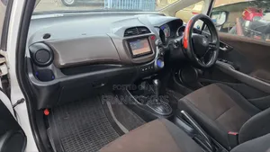 Honda Fit Shuttle 2014 Pearl