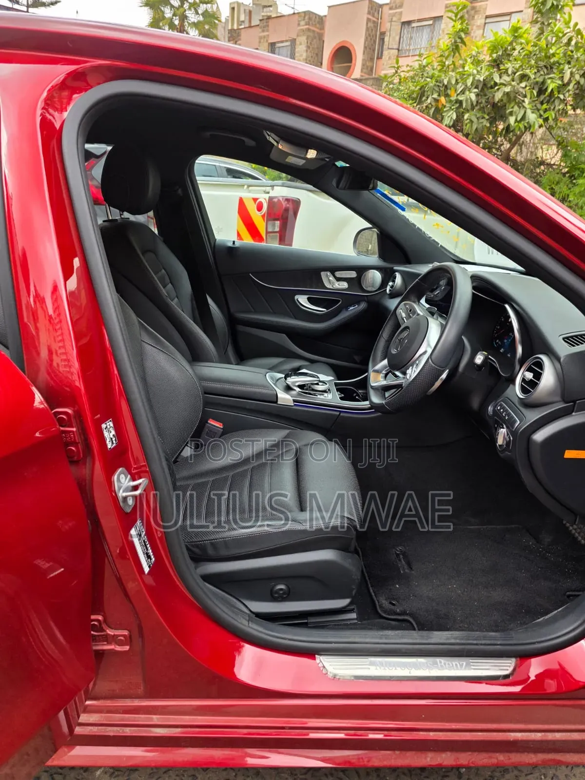Mercedes-Benz C200 2020 Red