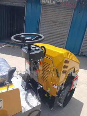 Double Drum Road Sit on Roller/Compactor/ Driven Roller