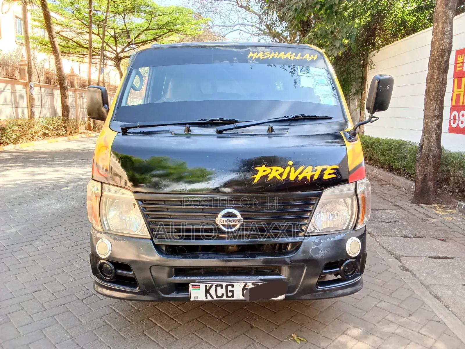 Nissan Caravan (Urvan) 2007 Yellow