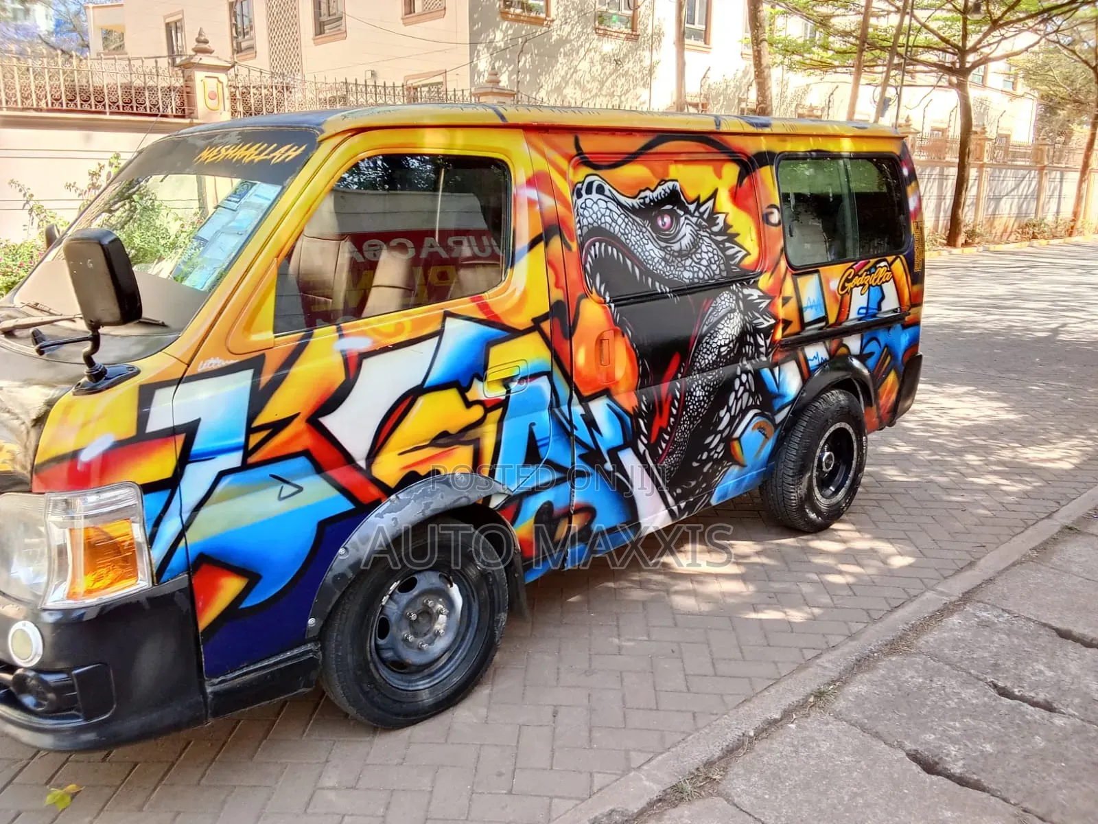 Nissan Caravan (Urvan) 2007 Yellow