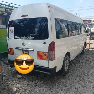 Toyota HiAce 2008 White