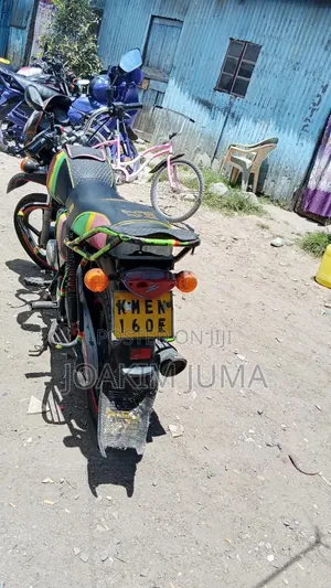 Bajaj Boxer 125 2017 Red