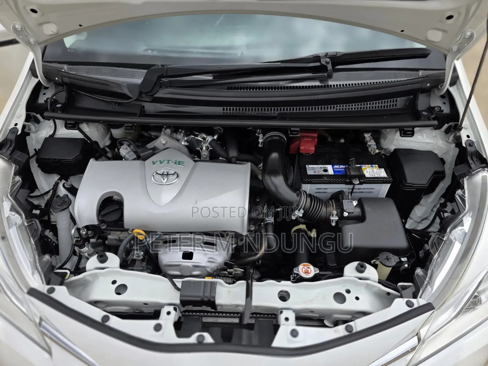 Toyota Vitz 2019 Silver