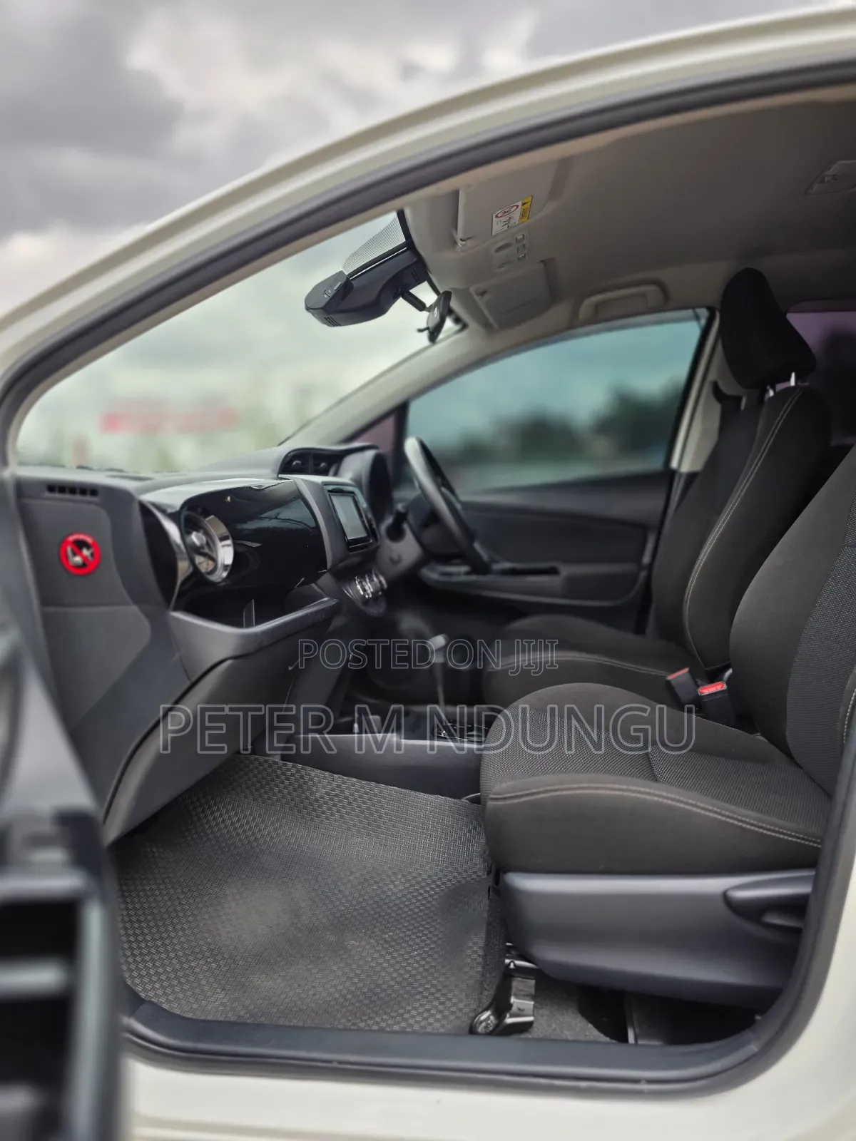 Toyota Vitz 2019 Silver