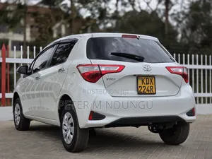 Toyota Vitz 2019 Silver