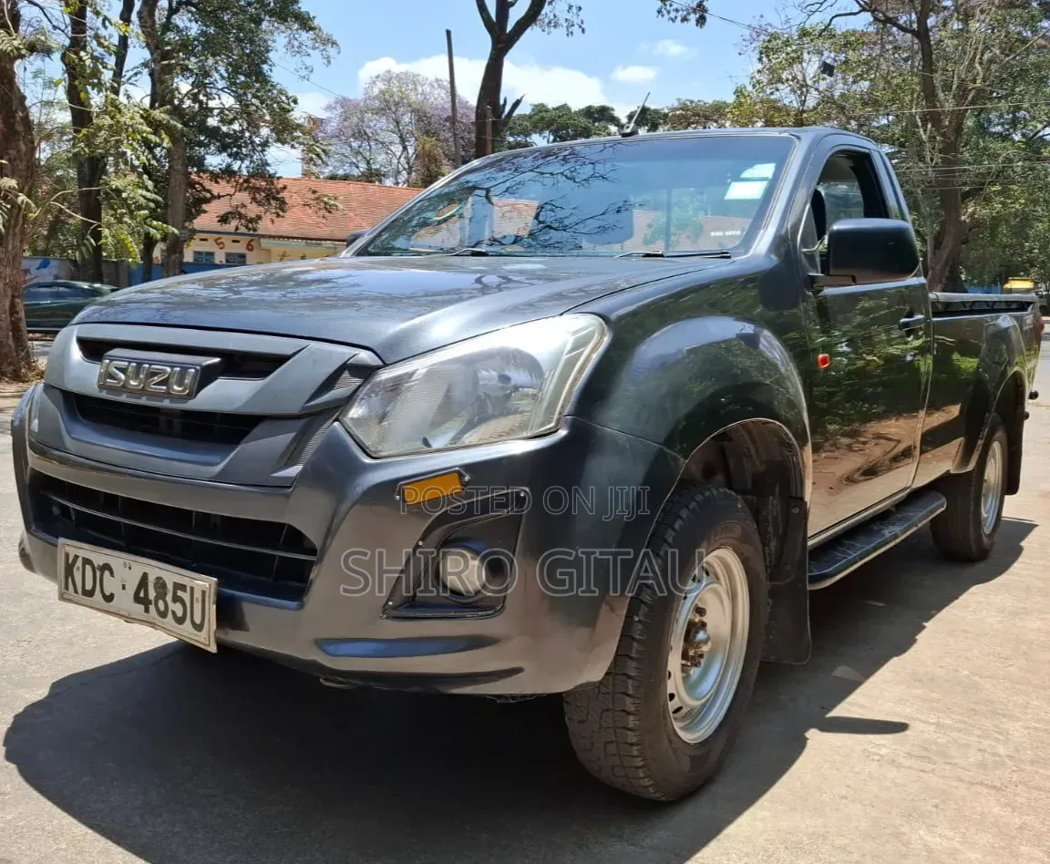 Isuzu D-MAX 2022 Gray