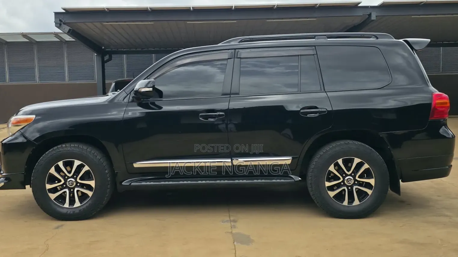 Toyota Land Cruiser 2012 Black