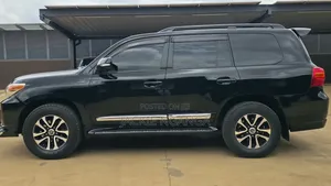 Toyota Land Cruiser 2012 Black