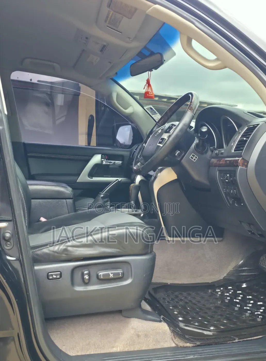 Toyota Land Cruiser 2012 Black
