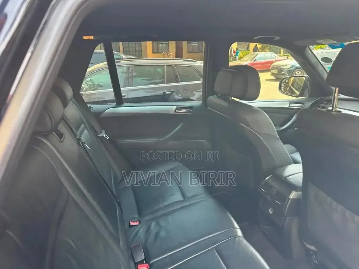 BMW X5 2010 Black