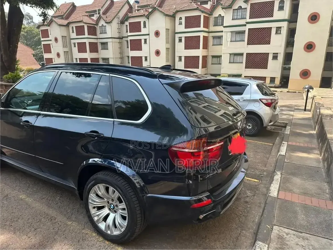 BMW X5 2010 Black