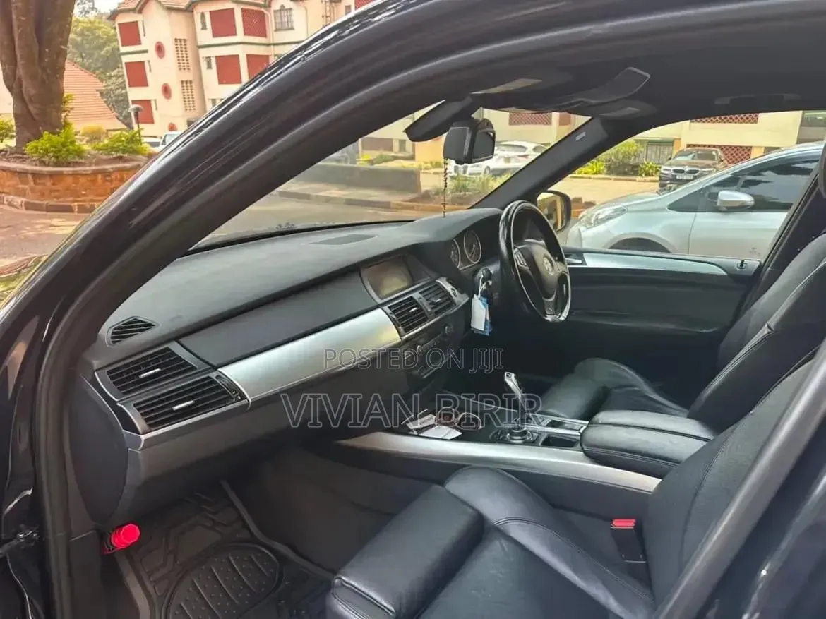 BMW X5 2010 Black