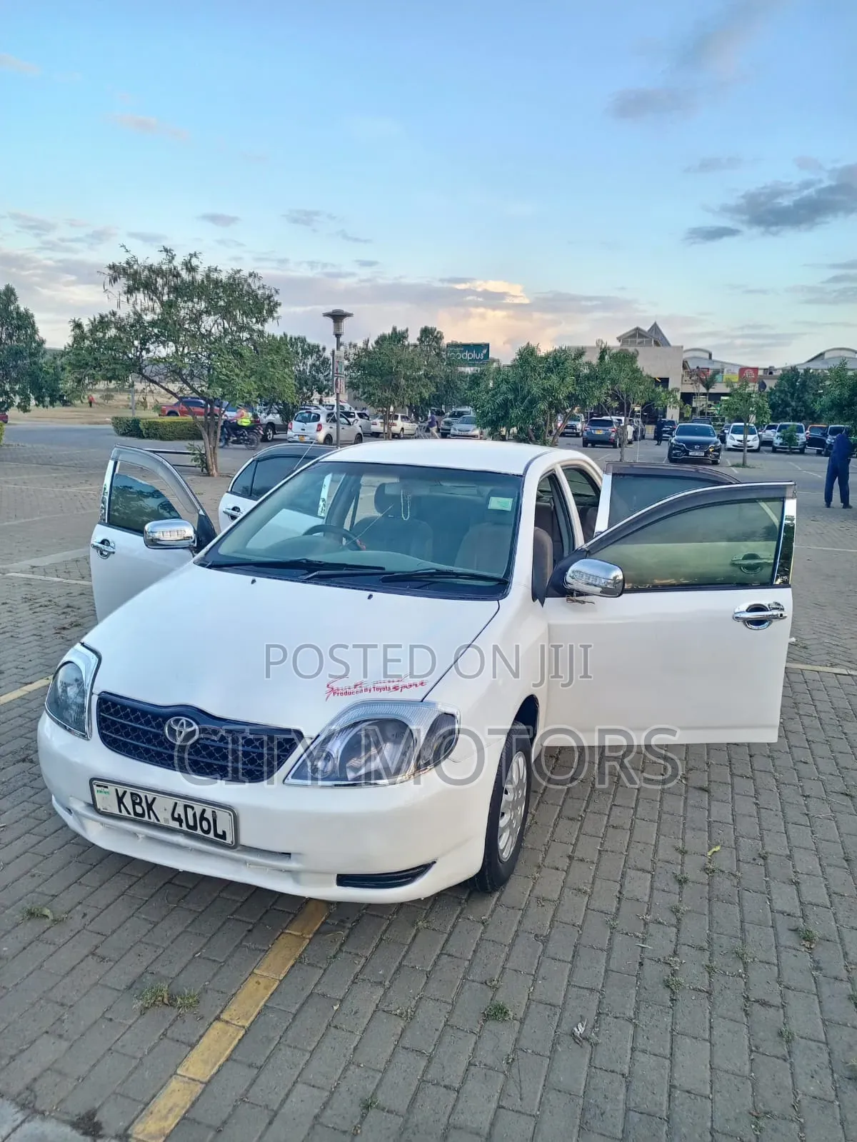 Toyota Corolla 1.5 Sedan Automatic 2002 White
