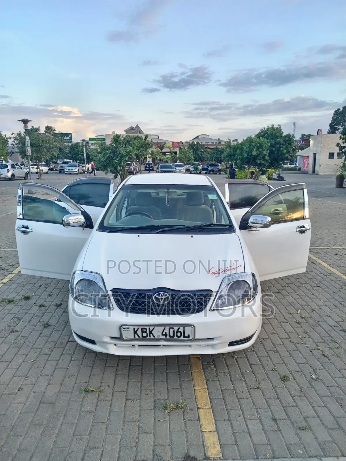 Toyota Corolla 1.5 Sedan Automatic 2002 White