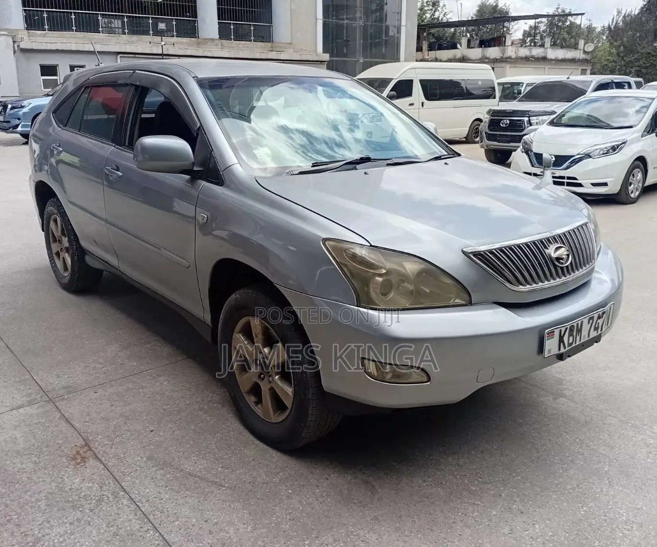 Toyota Harrier 2004 Blue