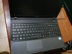 Laptop Samsung NP300E5Z 2GB Intel Pentium HDD 500GB
