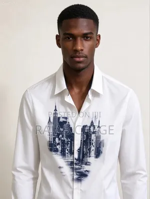 White Skyline Print-Shirt