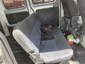 Nissan NV200 2011 Silver