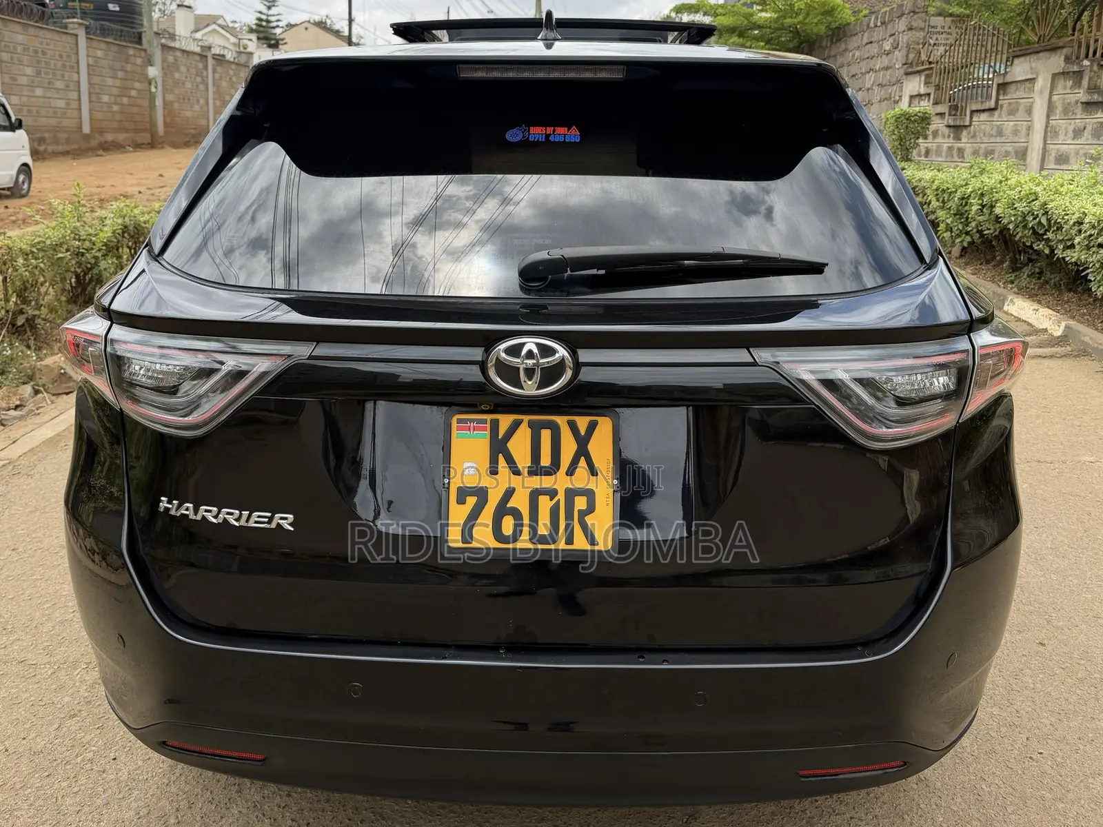 Toyota Harrier 2.0 2015 Black