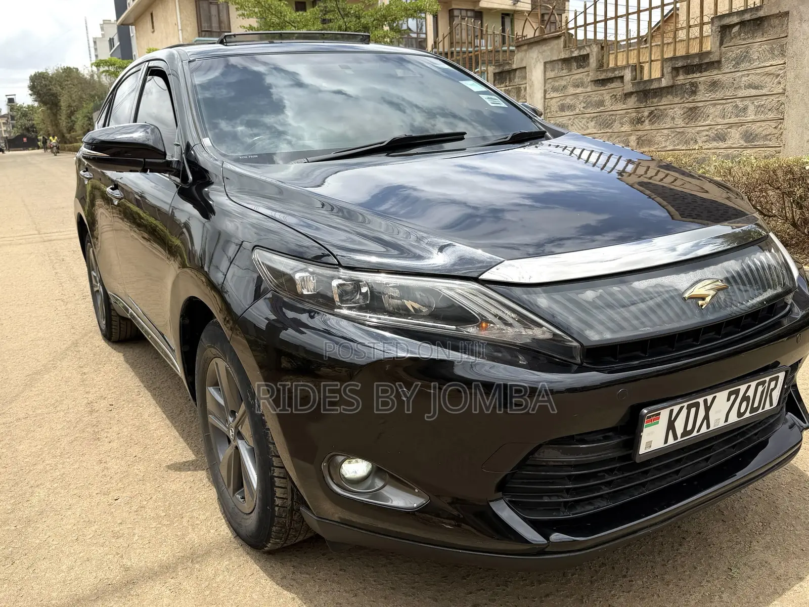Toyota Harrier 2.0 2015 Black