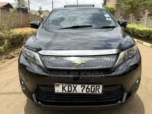 Toyota Harrier 2.0 2015 Black
