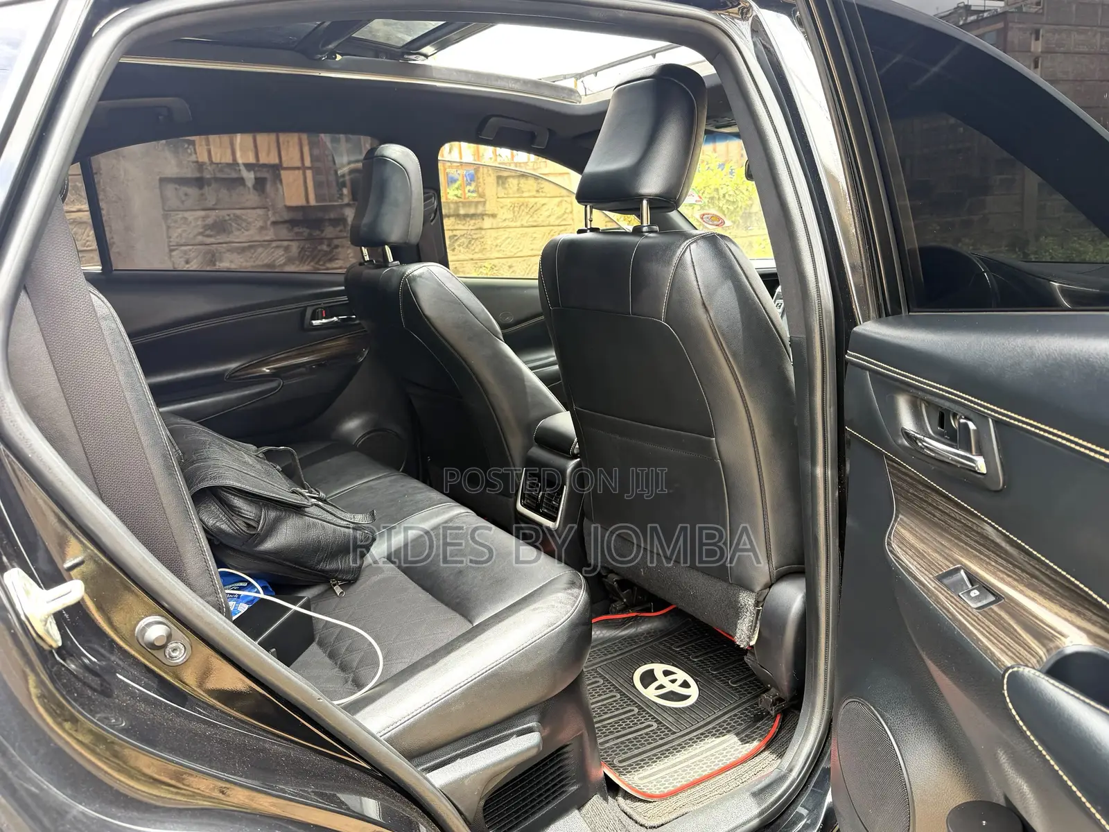 Toyota Harrier 2.0 2015 Black
