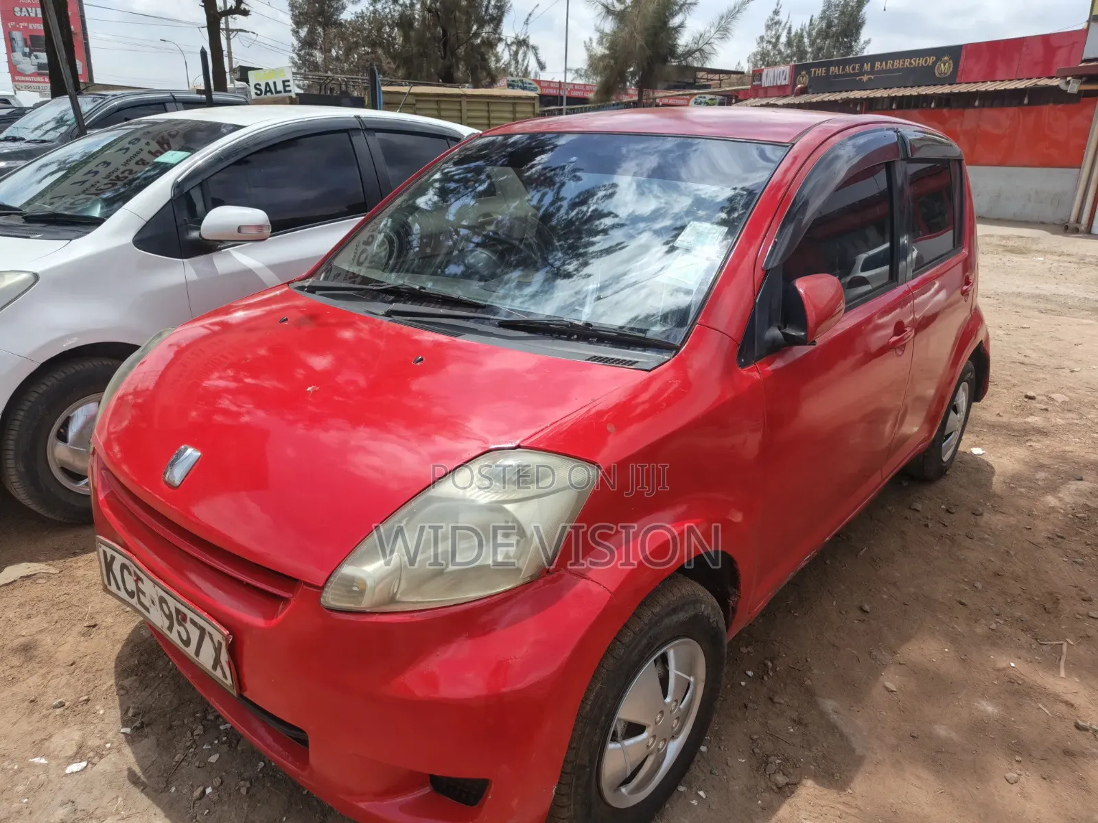 Toyota Passo 2005 Red