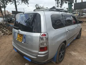 Toyota Succeed SV Premium 2014 Silver