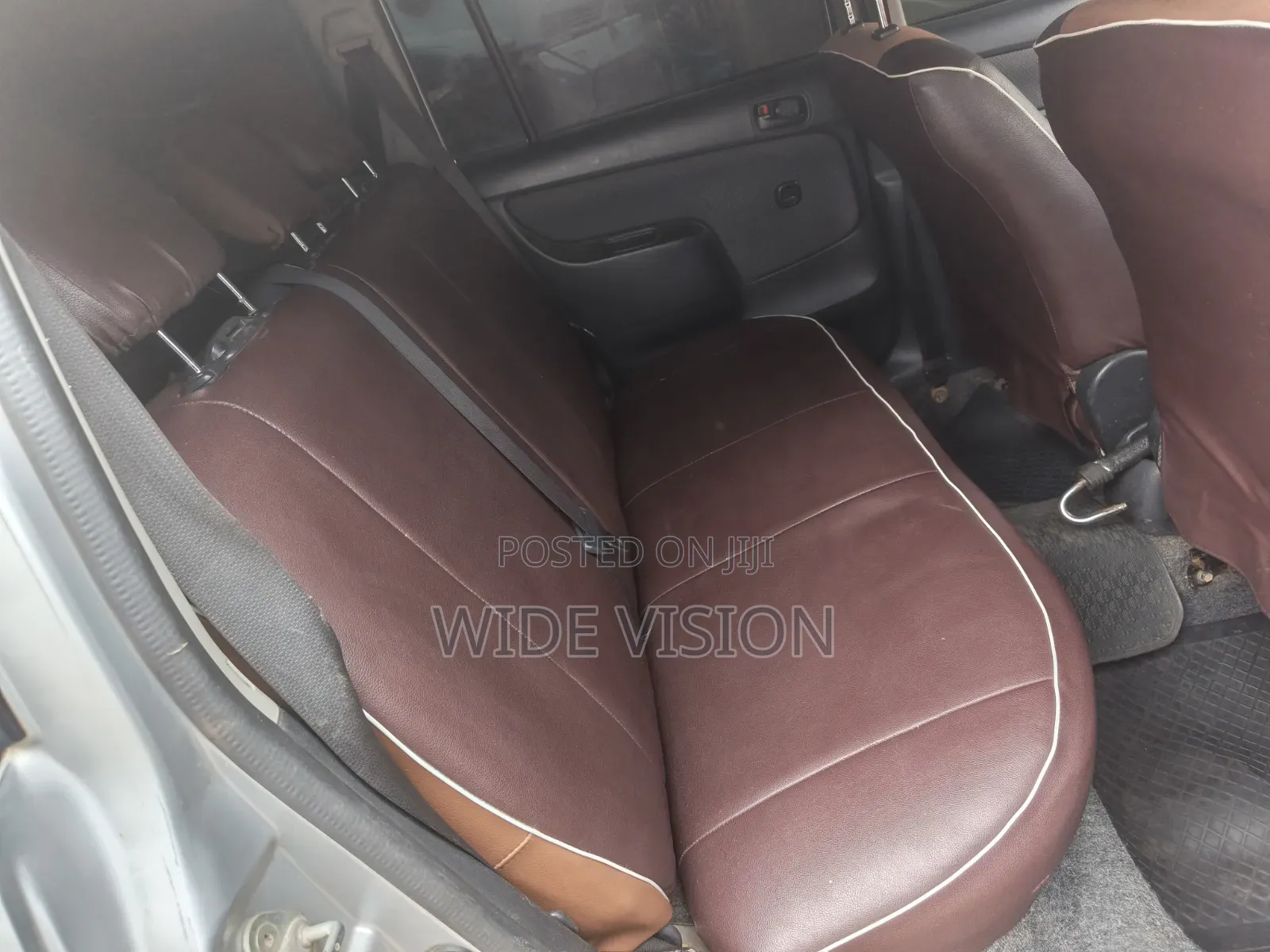 Toyota Succeed SV Premium 2014 Silver
