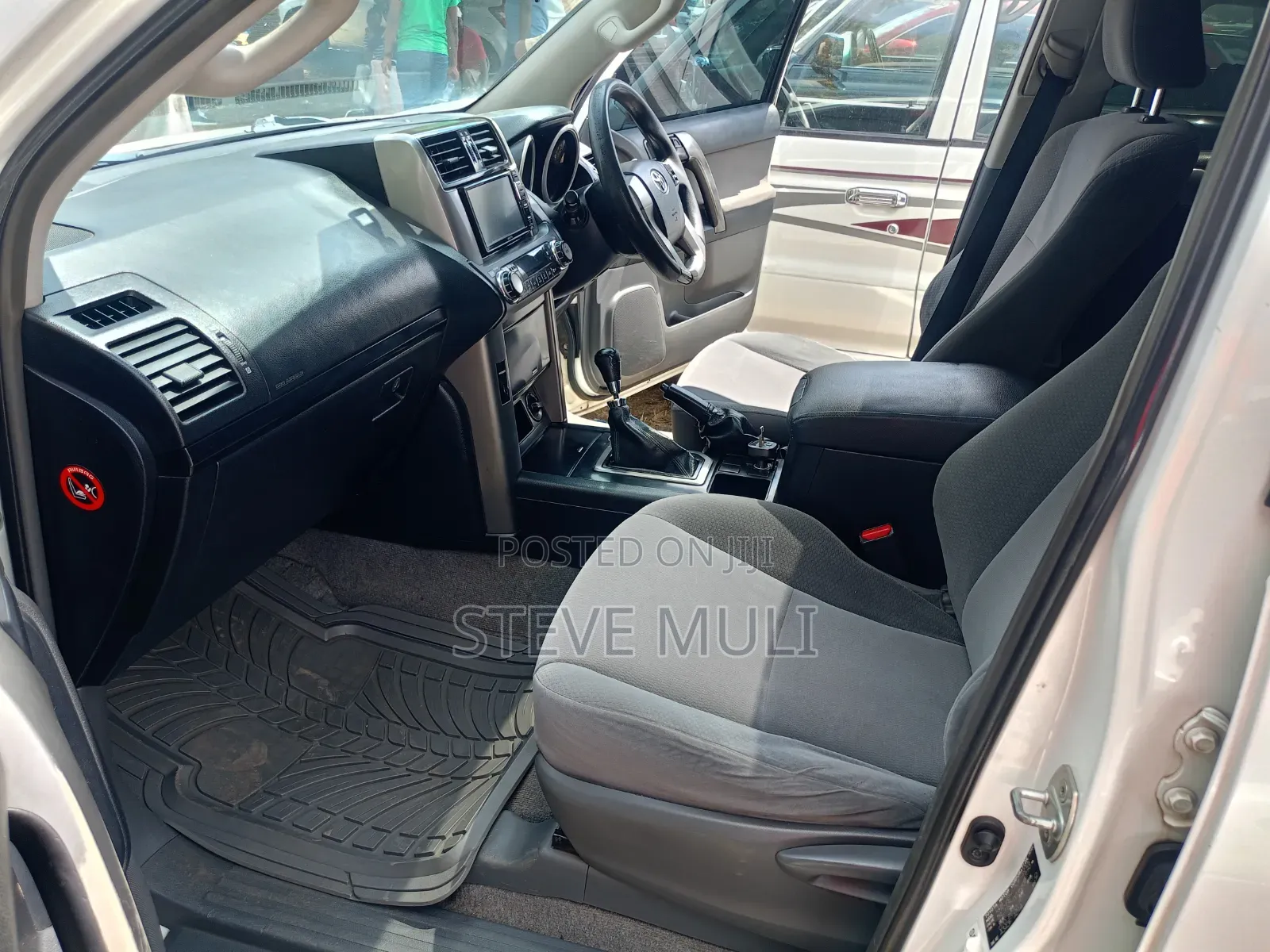 Toyota Land Cruiser Prado 2013 White