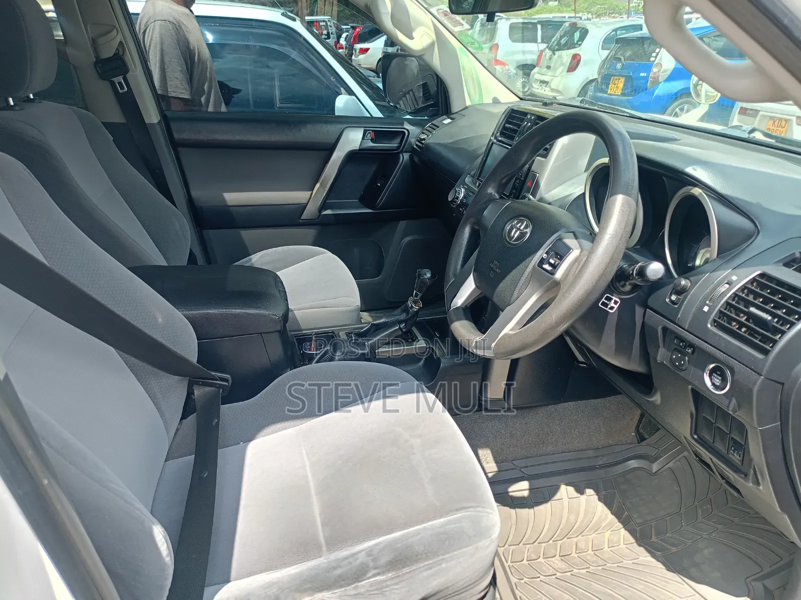 Toyota Land Cruiser Prado 2013 White