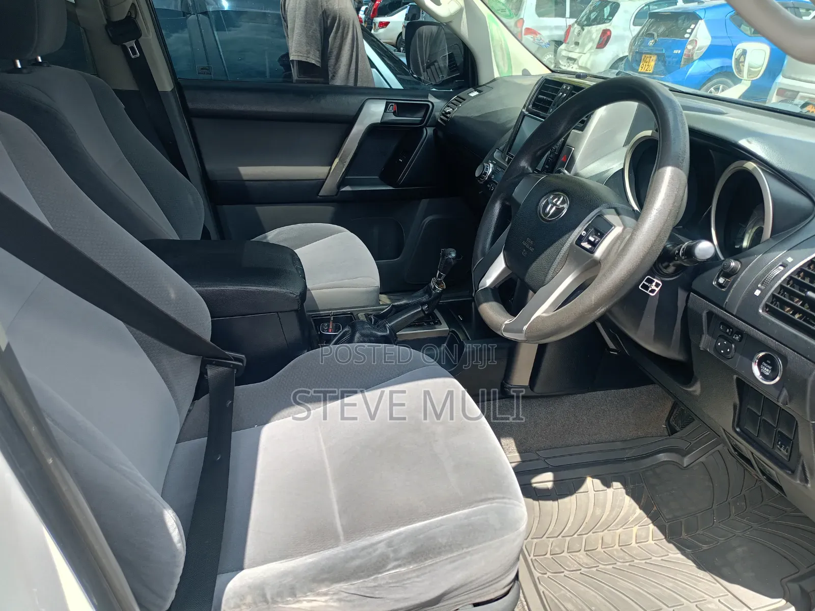 Toyota Land Cruiser Prado 2013 White
