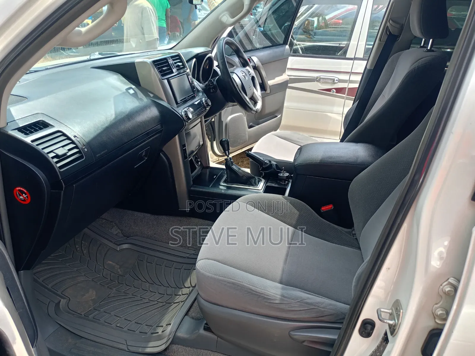 Toyota Land Cruiser Prado 2013 White