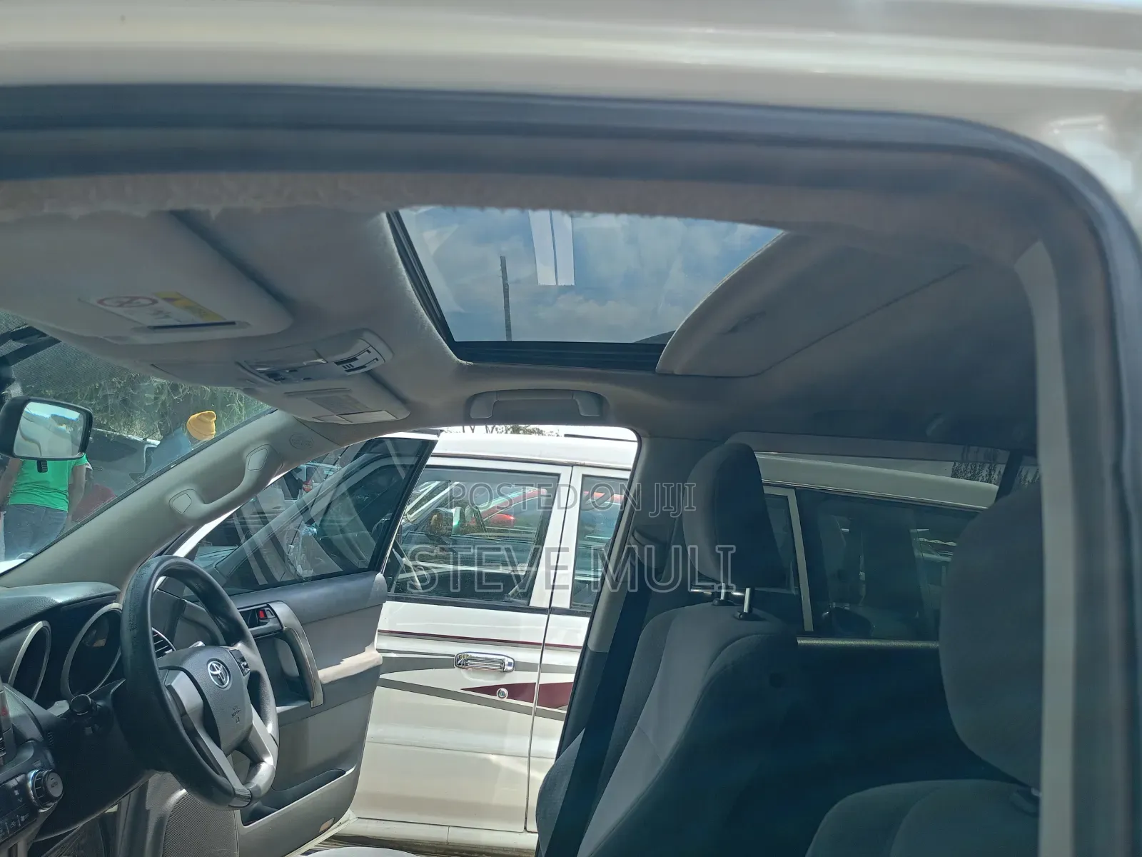 Toyota Land Cruiser Prado 2013 White