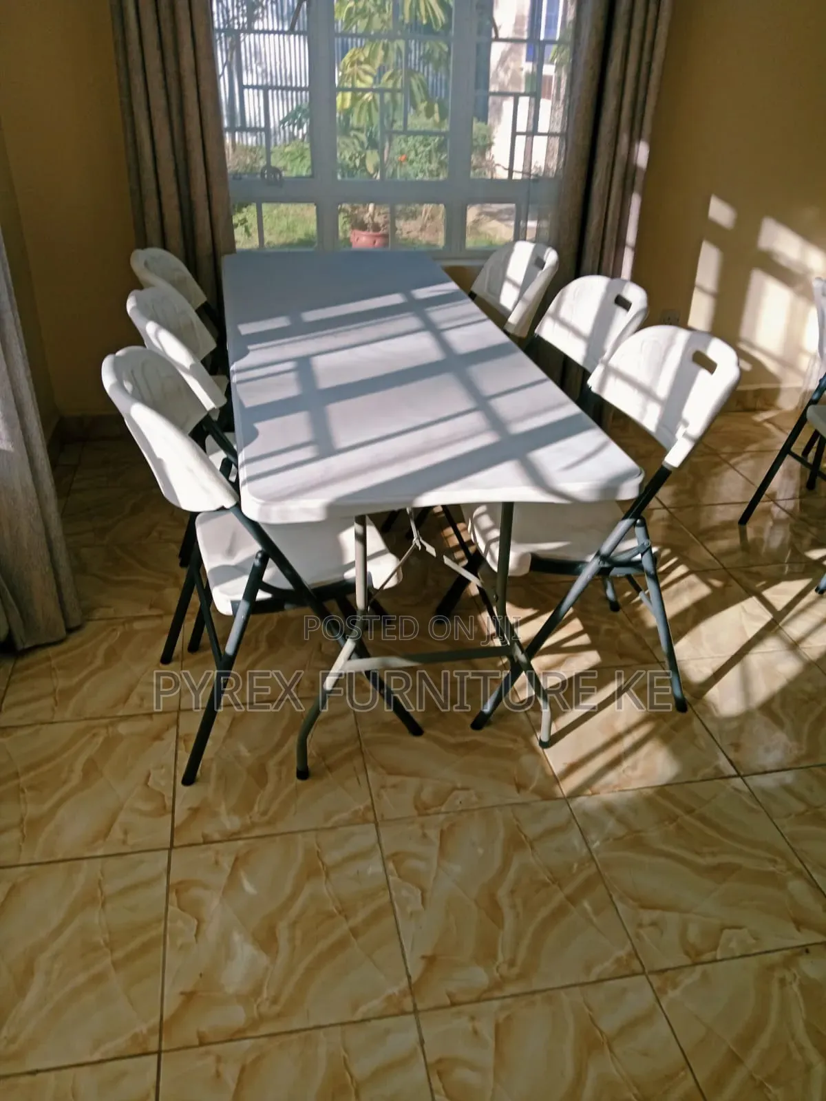 Heavy Duty White Portable Dining Set for 6
