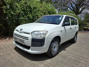 Toyota Probox 1.5 F 4WD 2017 White