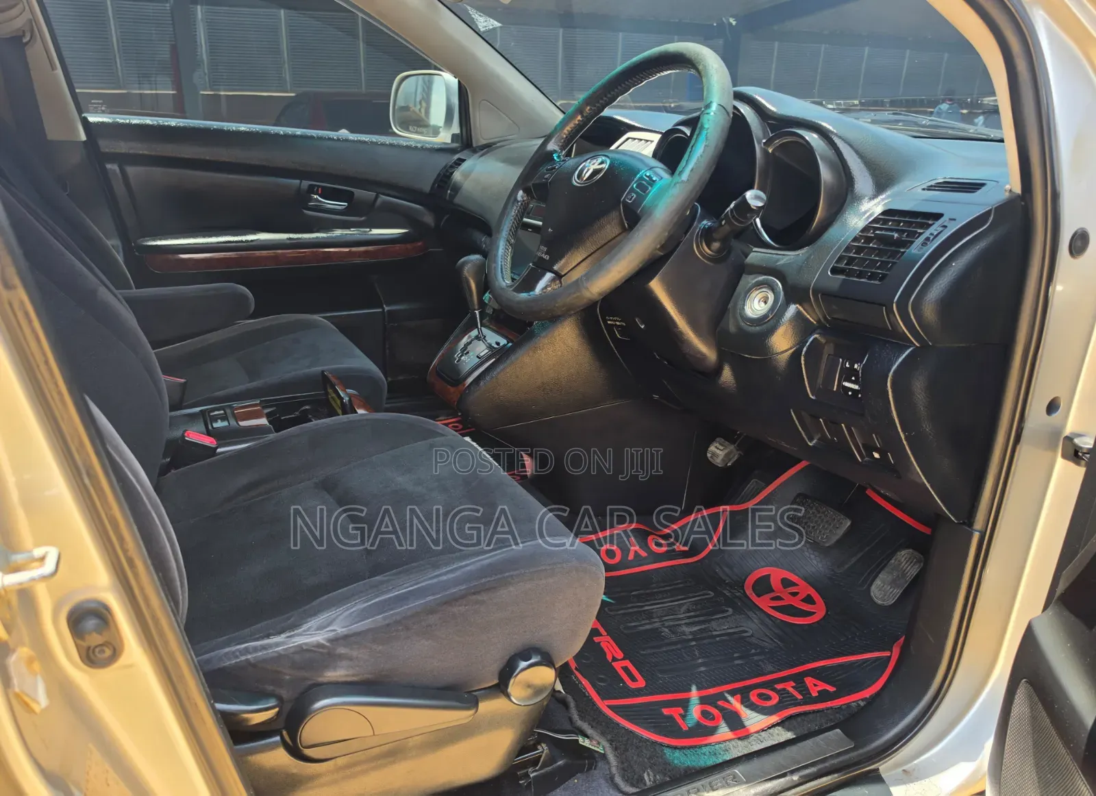 Toyota Harrier 2010 Silver
