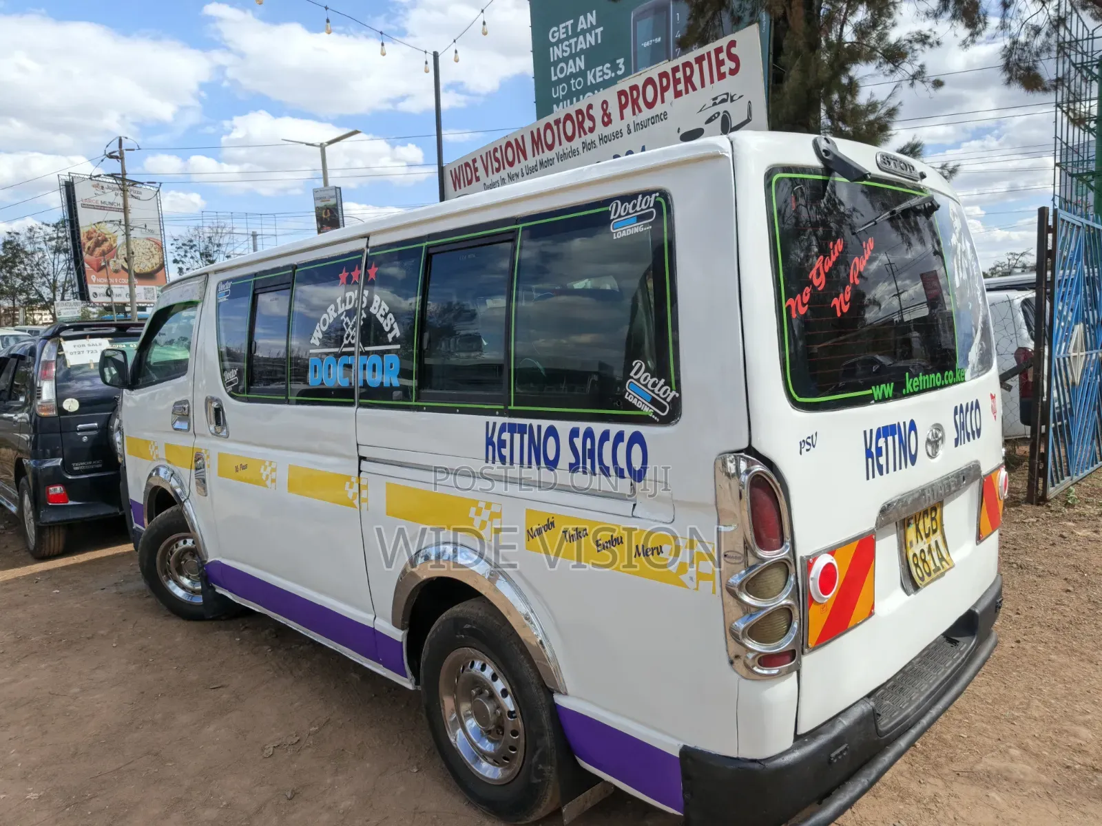 Toyota HiAce 2007 White