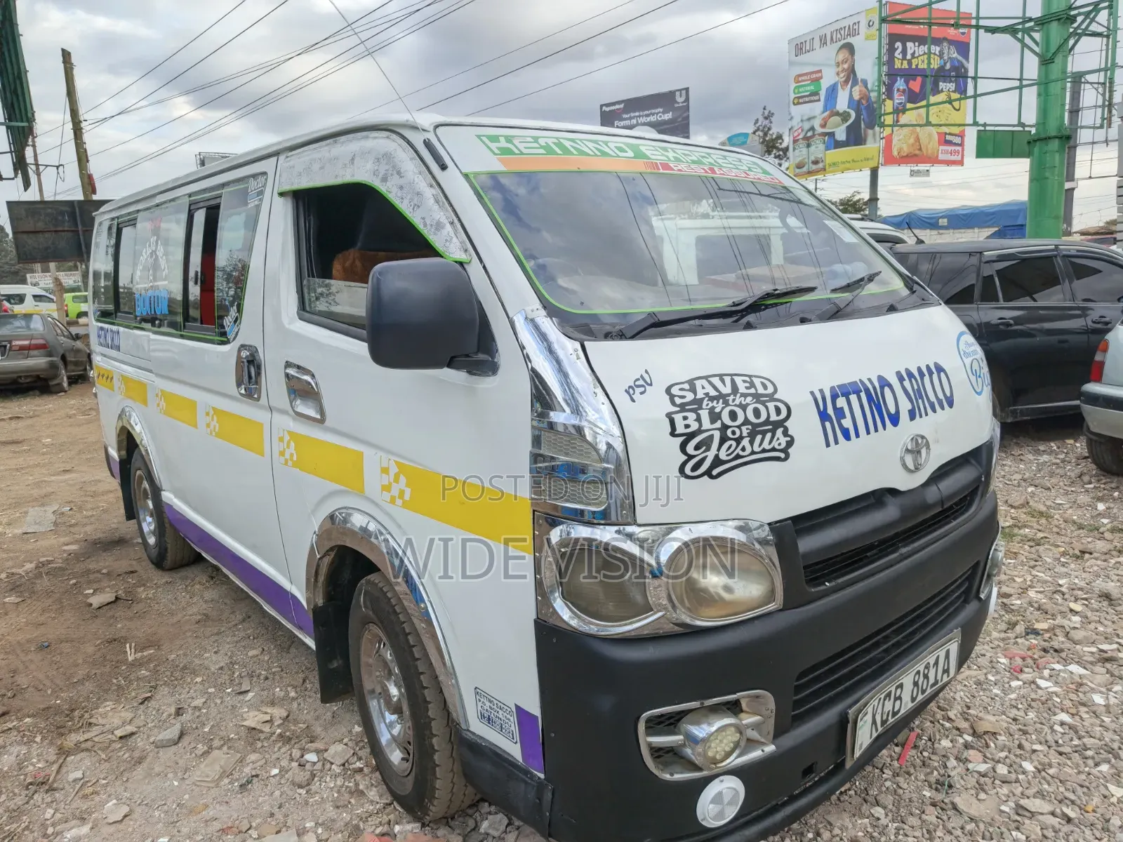 Toyota HiAce 2007 White